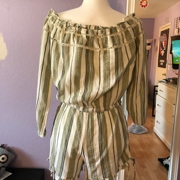 Beach romper - Picture 2 of 2